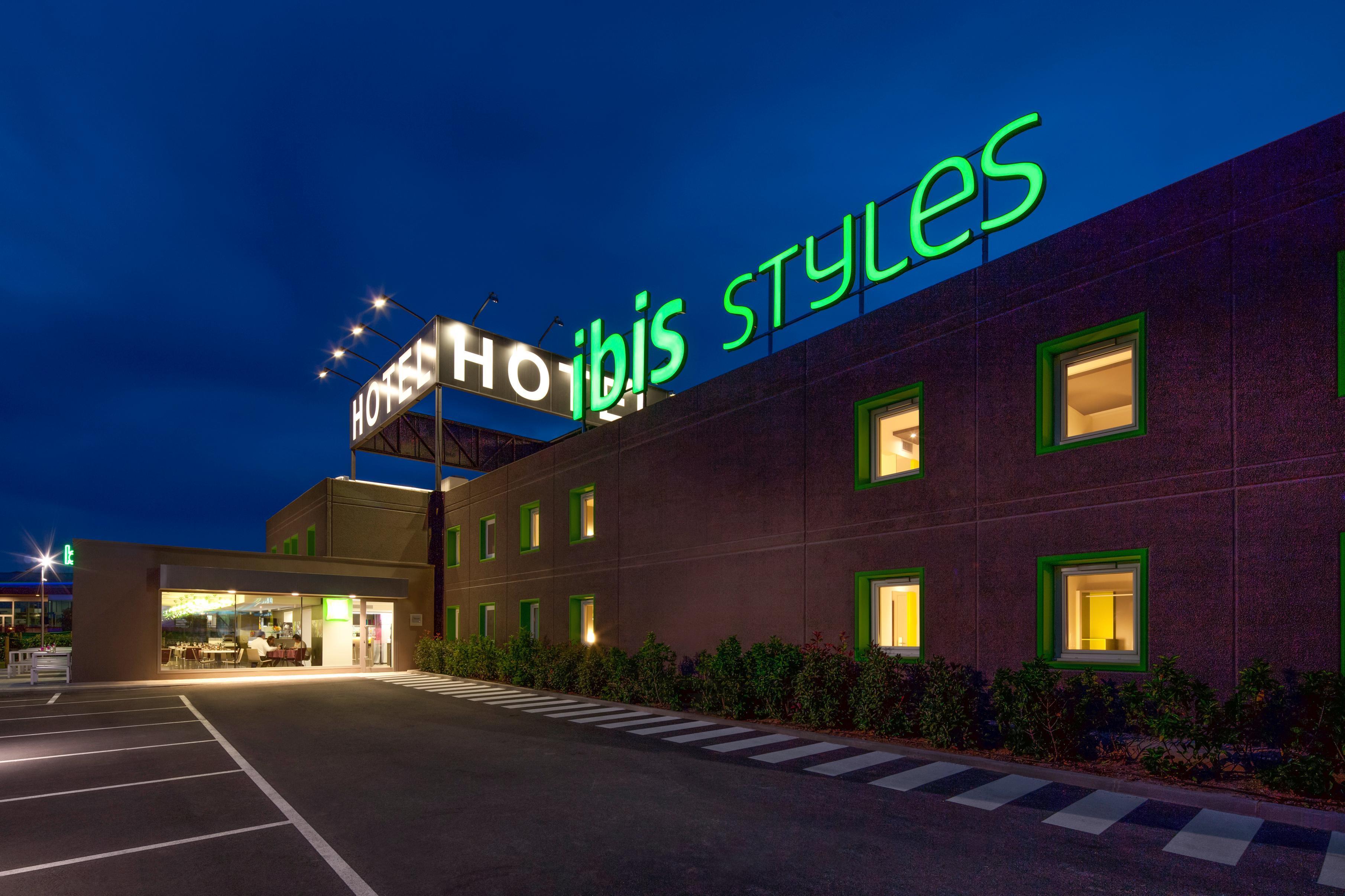 Hotel Ibis Styles Lleida Torrefarrera Εξωτερικό φωτογραφία